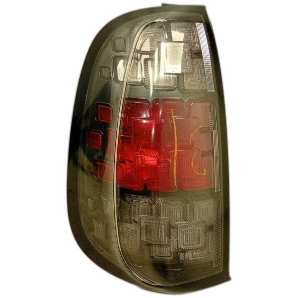 LANTERNA TRASEIRA ESQUERDA FIAT UNO WAY 1.3 FLEX 8V 2019/20