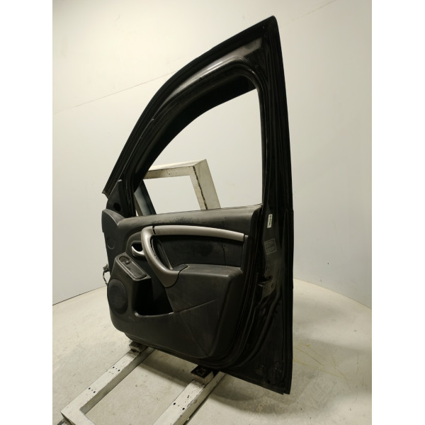 PORTA DIANTEIRA DIREITA PRETA RENAULT DUSTER EXPRESS 2018/19