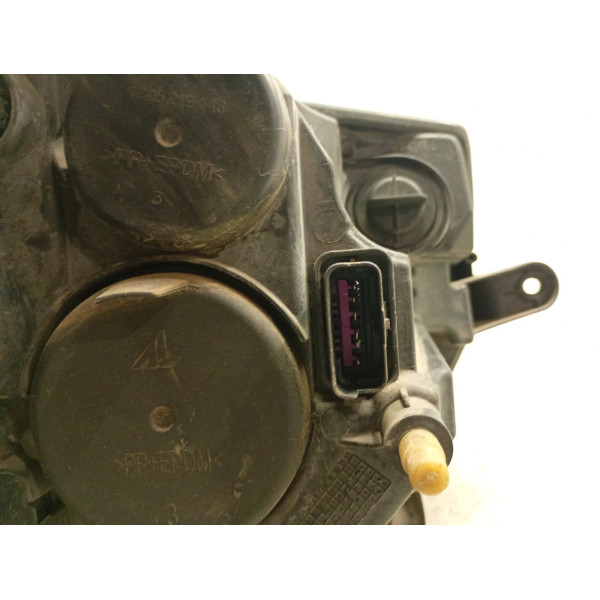 FAROL DIANTEIRO ESQUERDO RENAULT SANDERO GT LINE 1.6 2017