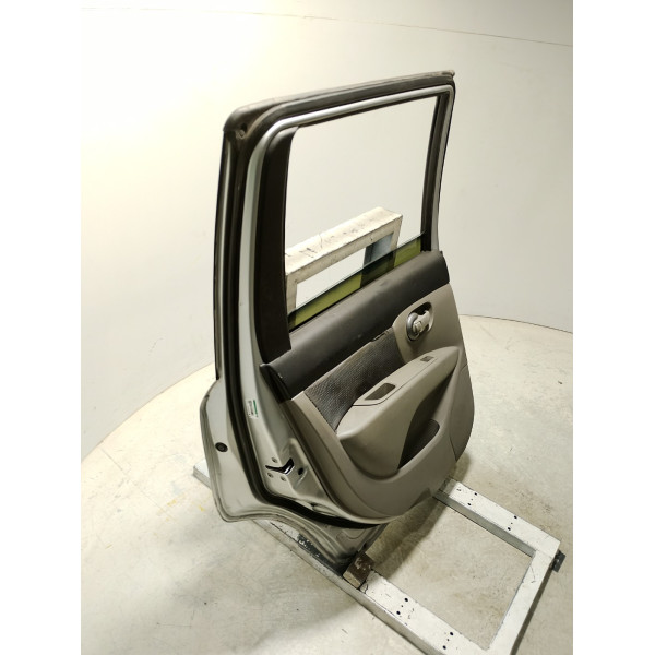 PORTA TRASEIRA ESQUERDA NISSAN LIVINA SL 1.6 16V FLEX 2010