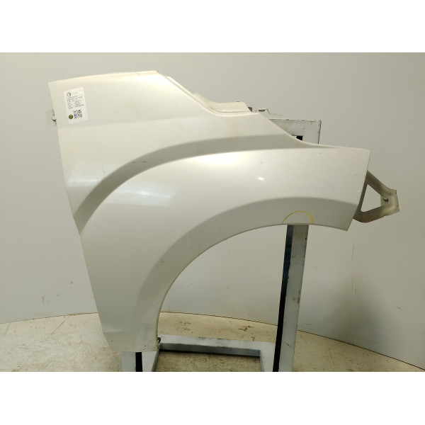 PARALAMA DIANT DIREITO BRANCO FIAT MOBI DRIVE GSR 2017/18
