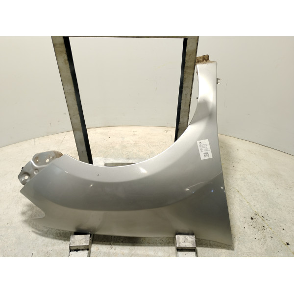 PARALAMA DIANTEIRO DIREITO PRATA RENAULT LOGAN EXP. 2017/18