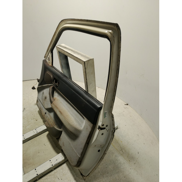 PORTA DIANTEIRA DIREITA BRANCO FORD ESCORT GL 1.6I/1.6 95/96