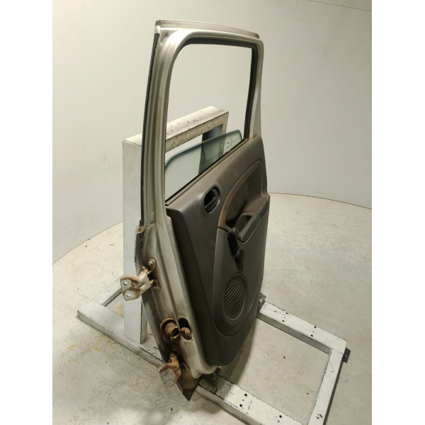PORTA TRAS DIREITA PRATA FORD FIESTA SED. 1.6 8V 2005/2006