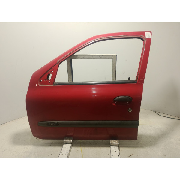 PORTA DIANT ESQUERDA VERMELHA RENAULT CLIO AUTHENT. 2004/05
