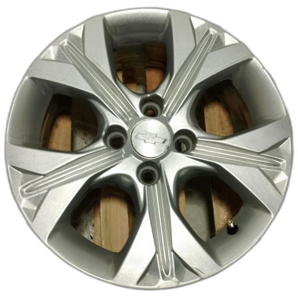 RODA LIGA LEVE ARO 15 4 FUROS CINZA NETUNO CHEVROLET PRISMA
