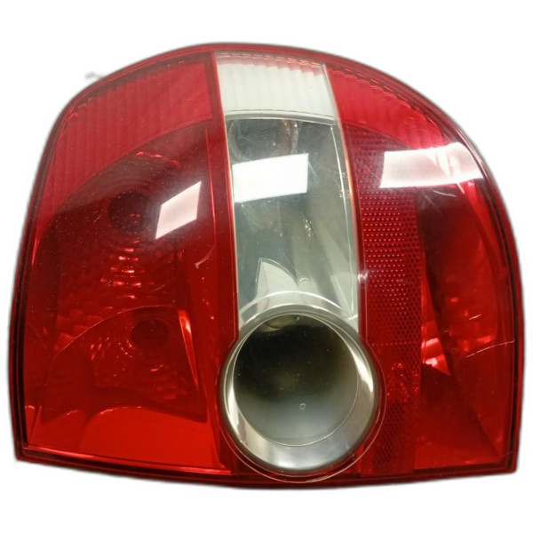 LANTERNA TRASEIRA DIREITA VOLKSWAGEN FOX CITY 1.0 T.Flex 04