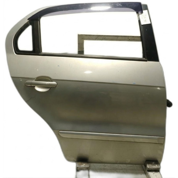 PORTA TRASEIRA DIREITA PRATA VOLKSWAGEN VOYAGE 2009/2010