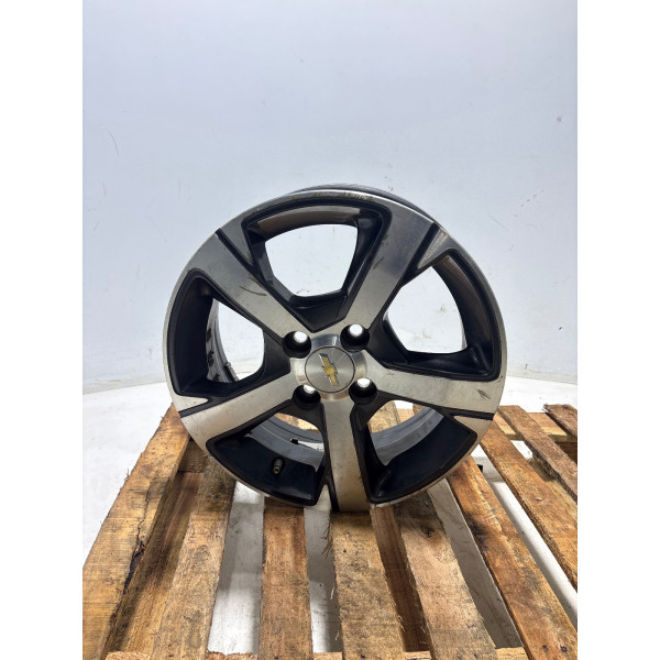 RODA LIGA LEVE ARO 15 PRATA/PRETO 5 FUROS CHEVROLET ONIX 