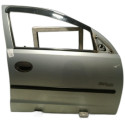 PORTA DIANTEIRA DIREITA CHEVROLET CORSA HAT. MAXX 1.8 05/05