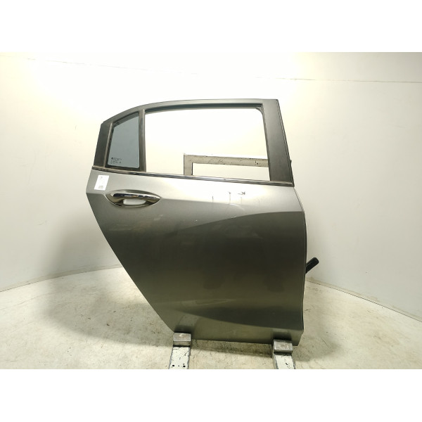 PORTA TRASEIRA DIREITA CHEVROLET ONIX HATCH PREM. 1.0 24/25