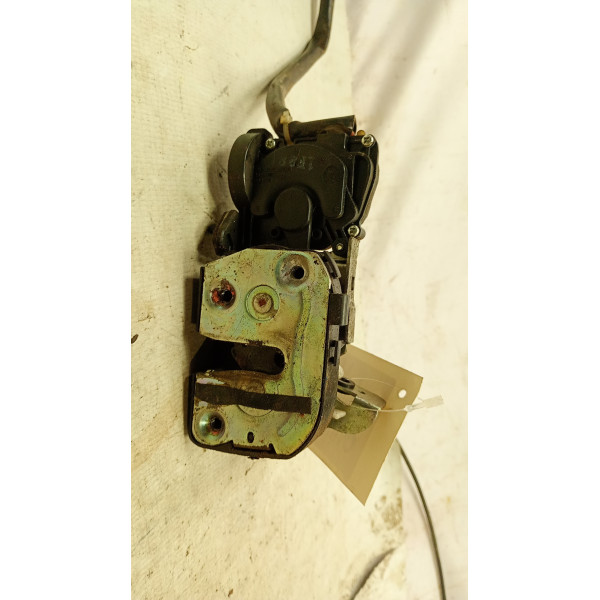 FECHADURA DA PORTA TRASEIRA ESQUERDA JAC J6 2.0 2011/2012