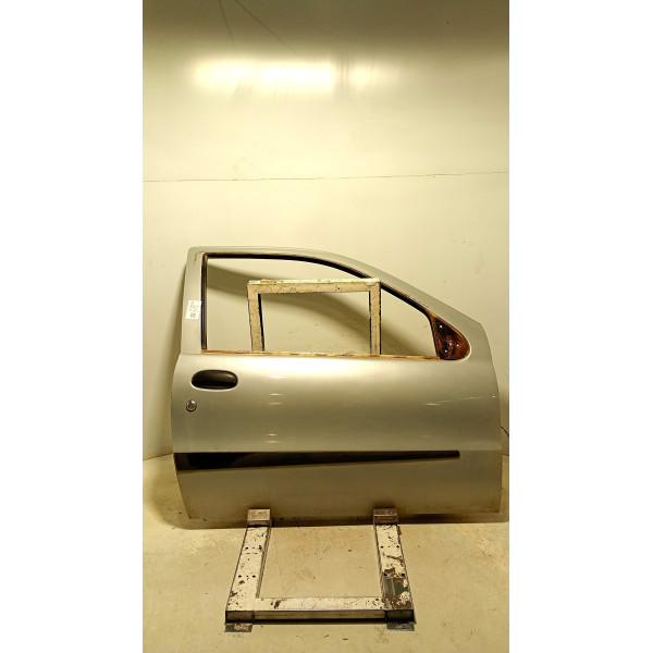 PORTA DIANTEIRA DIREITA FIAT STRADA 1.3 MPI FIRE 8V 67CV