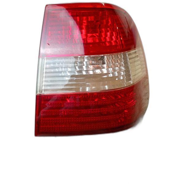 LANTERNA TRASEIRA DIREITA VOLKSWAGEN POLO SEDAN 2.0 2004
