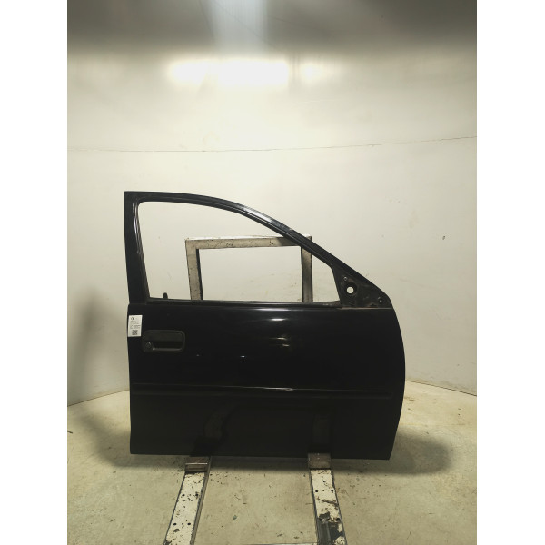 PORTA DIANTEIRA DIREITA CHEVROLET CORSA 1.6 8V GAS 1995/1996