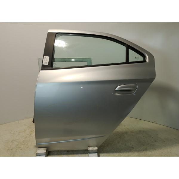 PORTA TRASEIRA ESQUERDA CHEVROLET ONIX HATCH JOY PRATA 2019