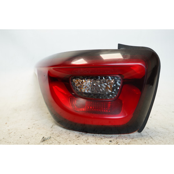 LANTERNA TRASEIRA ESQUERDA FIAT TORO FREEDOM 1.8 2021