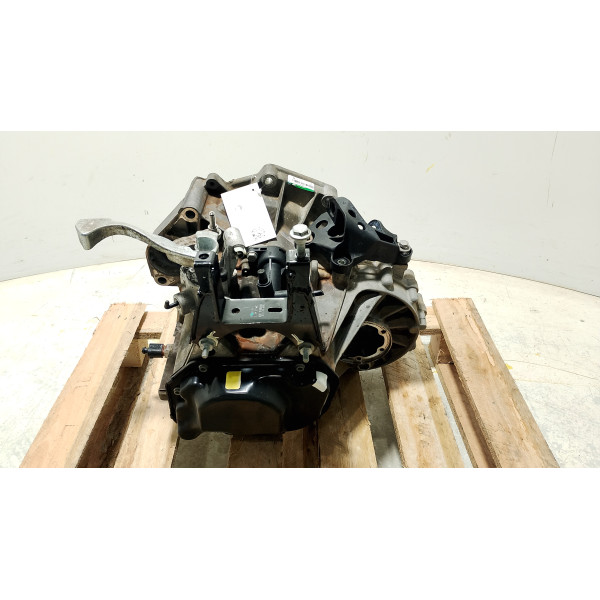 CÂMBIO MANUAL VOLKSWAGEN SAVEIRO 1.6 MI TOTAL FLEX 2012