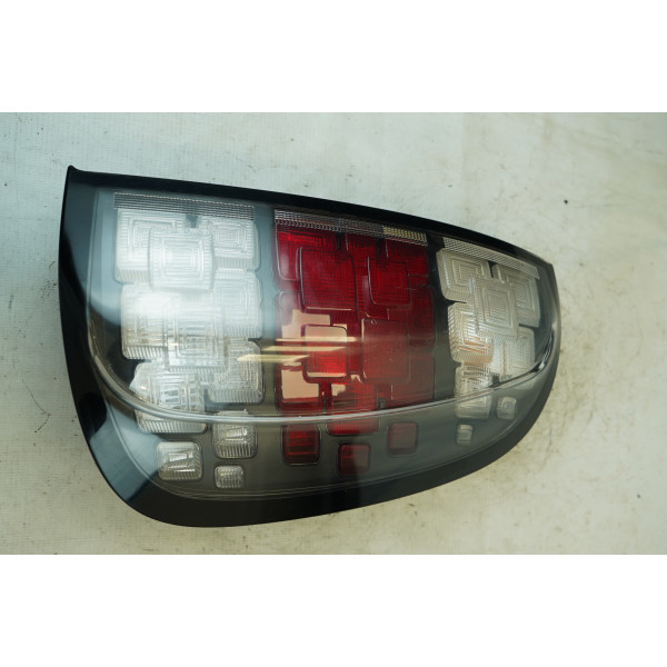 LANTERNA TRASEIRA DIREITA FIAT UNO WAY 1.0 EVO FIRE 2015/16