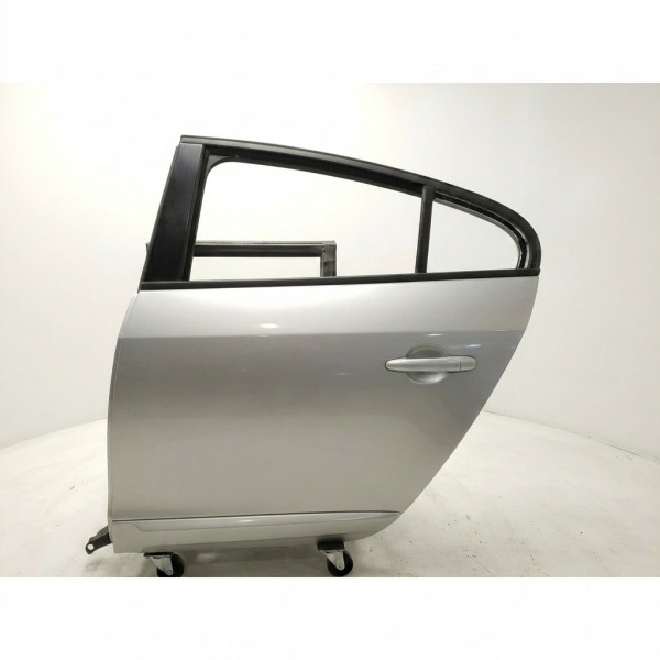 PORTA TRASEIRA ESQUERDA PRATA RENAULT FLUENCE SEDAN 2011/12