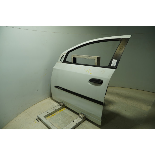 PORTA DIANTEIRA ESQ. BRANCA CHEVROLET ONIX HATCH JOY 2019