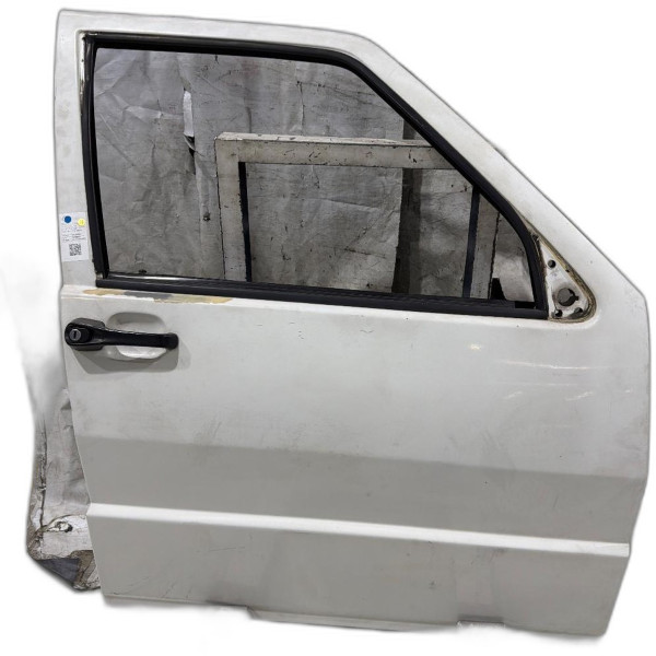 PORTA DIANTEIRA DIREITA BRANCA FIAT FIORINO FURG. 2007/08
