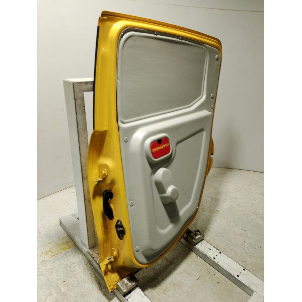 PORTA TRASEIRA DIREITA FIAT MOBI LIKE 1.0 FIRE FLEX 2023